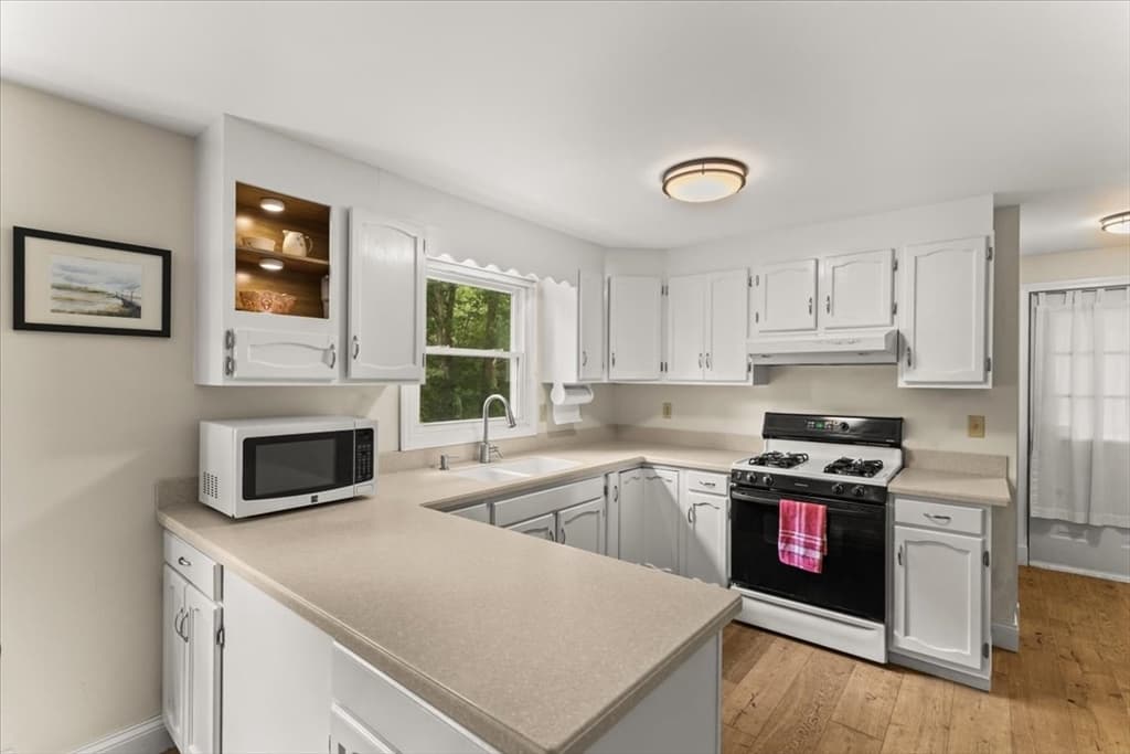 84 Eel Pond Rd, Bourne MA 02532 photo 19