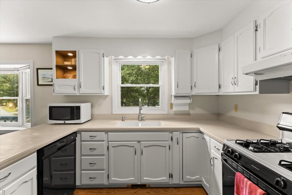 84 Eel Pond Rd, Bourne MA 02532 photo 21