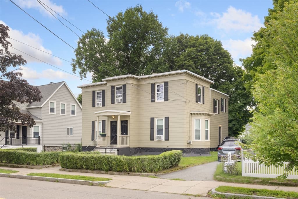 250 Tremont St, Melrose MA 02176