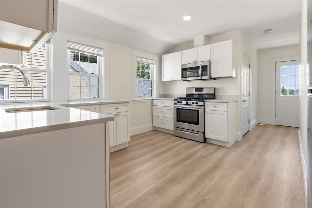 78 Brooks St, Boston MA 02135 photo 7