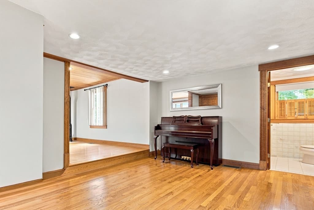 18 Gordon Rd, North Reading MA 01864 photo 5