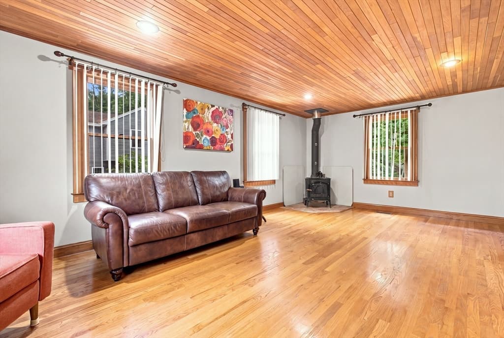18 Gordon Rd, North Reading MA 01864 photo 9