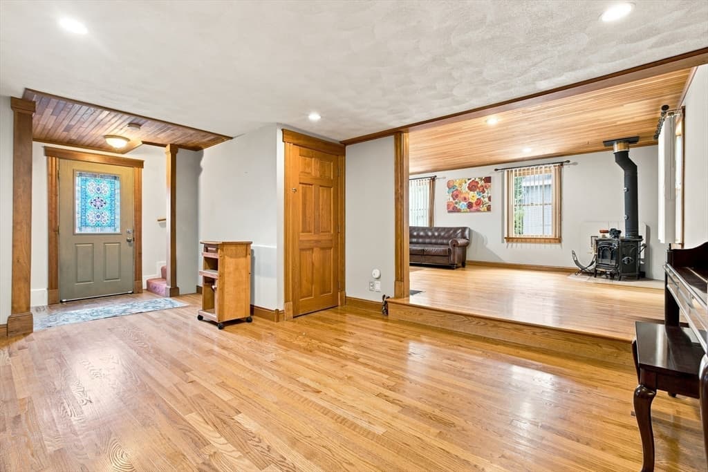18 Gordon Rd, North Reading MA 01864 photo 4