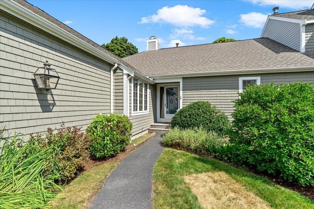 56 Floret Cir # 56, Hingham MA 02043 photo 23