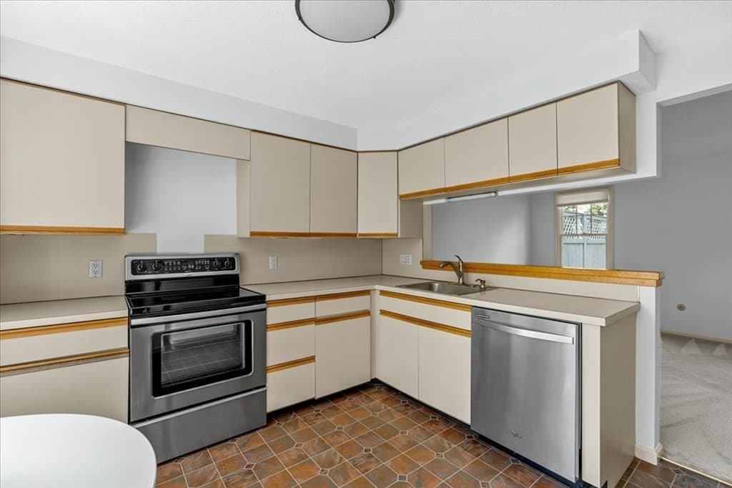 56 Floret Cir # 56, Hingham MA 02043 photo 6
