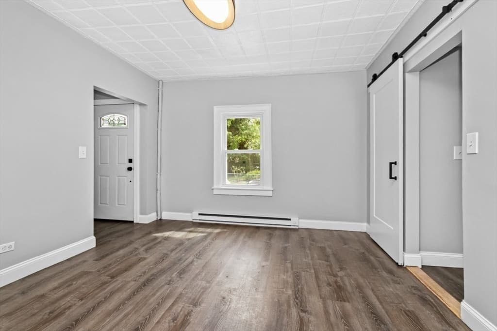 112 Hampshire St, Lowell MA 01850 photo 11