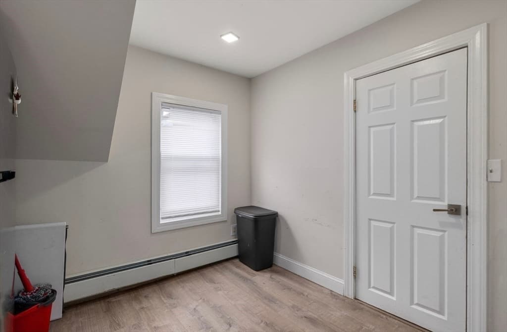 112 Hampshire St, Lowell MA 01850 photo 25