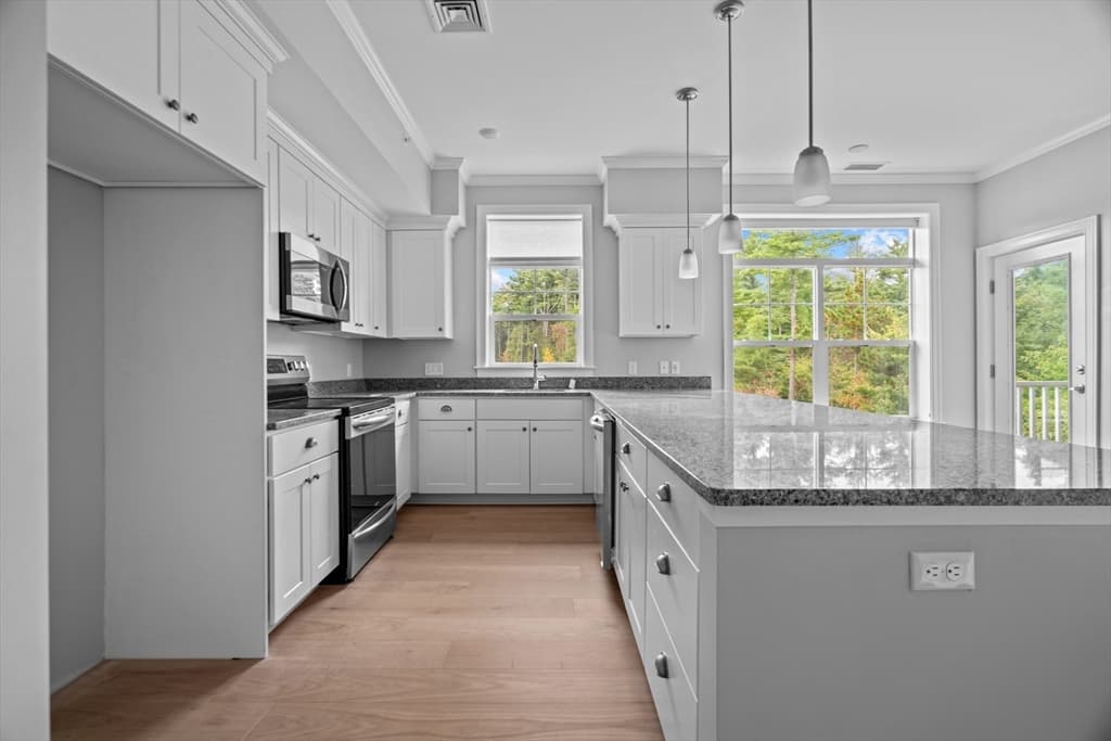 635 Old Post Road # 302, Sharon MA 02067 photo 6