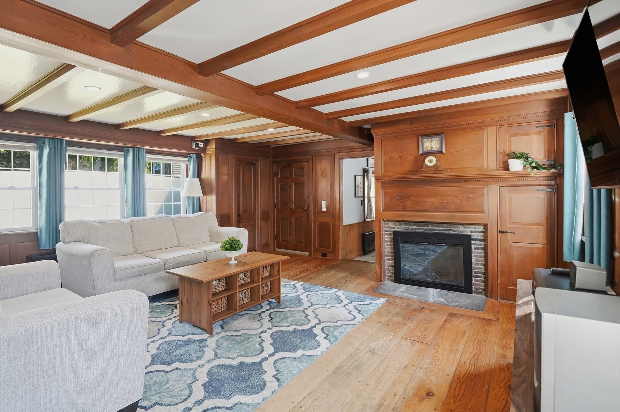 Single Family Residence at 35 Edgewater Drive, Blackstone MA 01504, Blackstone, photo 5 of 35