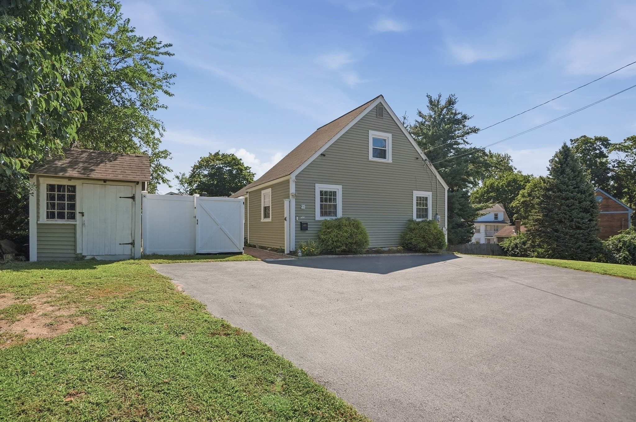 Single Family Residence at 35 Edgewater Drive, Blackstone MA 01504, Blackstone, photo 34 of 35