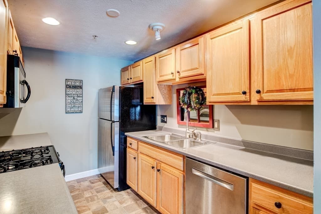28 Mountain Laurel Lane # 28, Fitchburg MA 01420 photo 13