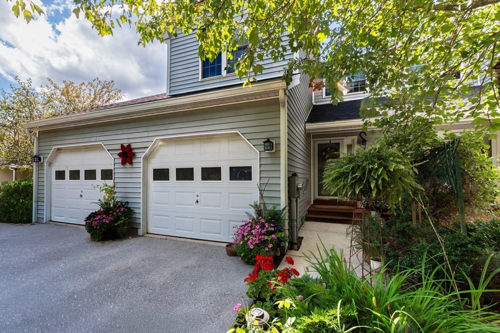 28 Mountain Laurel Lane # 28, Fitchburg MA 01420