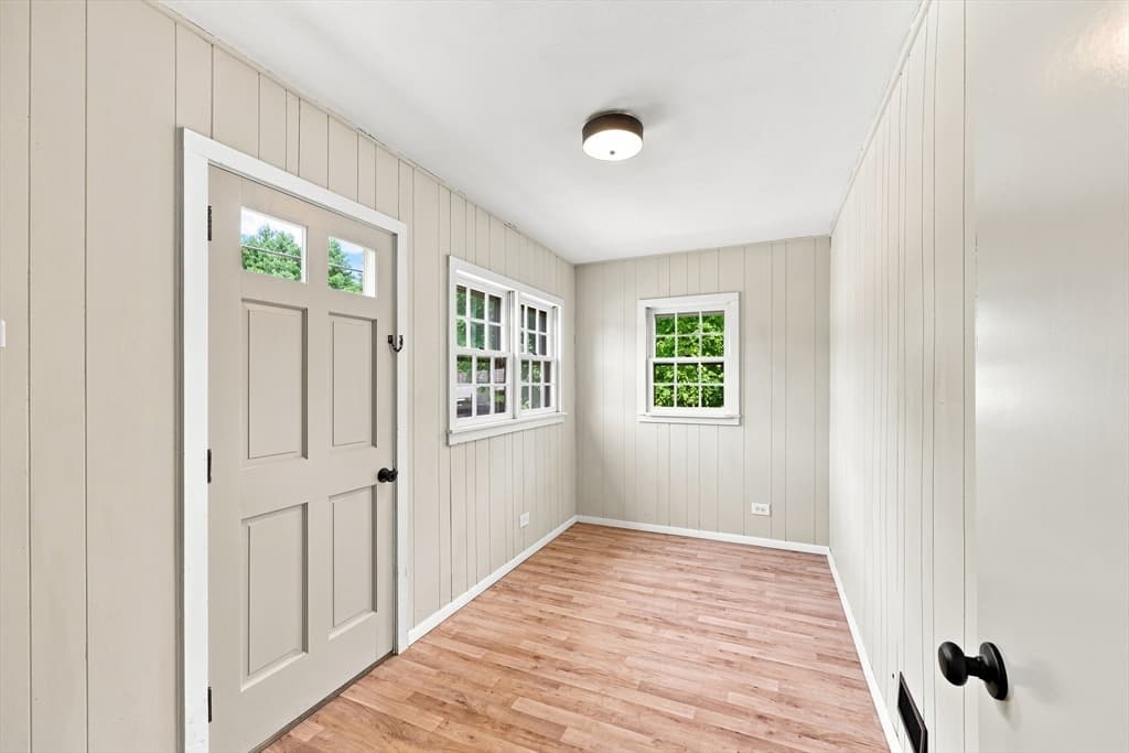 588 Poole St, Ludlow MA 01056 photo 22