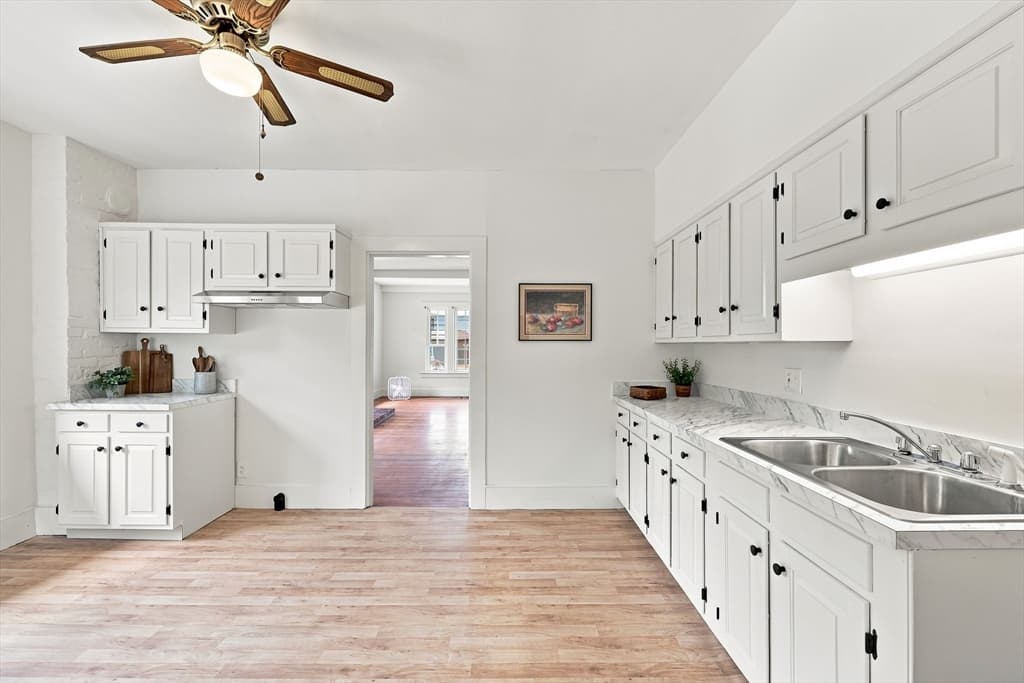 588 Poole St, Ludlow MA 01056 photo 5