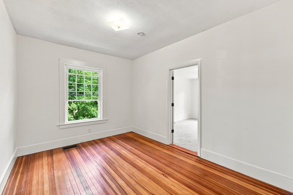 588 Poole St, Ludlow MA 01056 photo 14