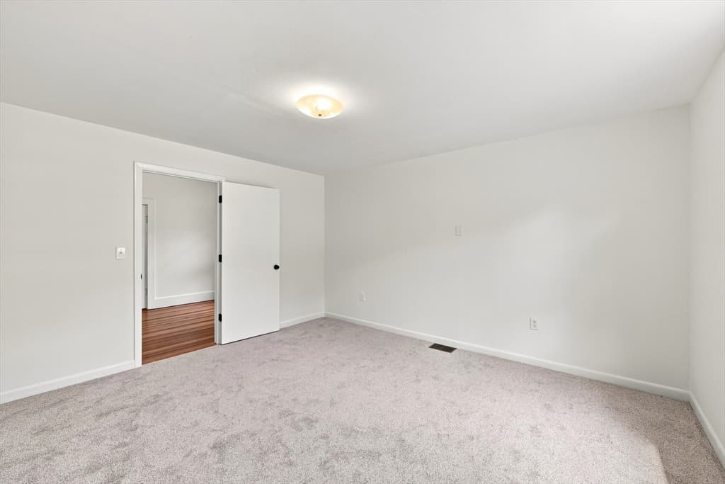 588 Poole St, Ludlow MA 01056 photo 18