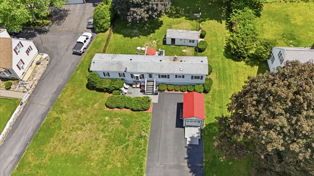 8 Donahue Lane, Grafton MA 01536 photo 3