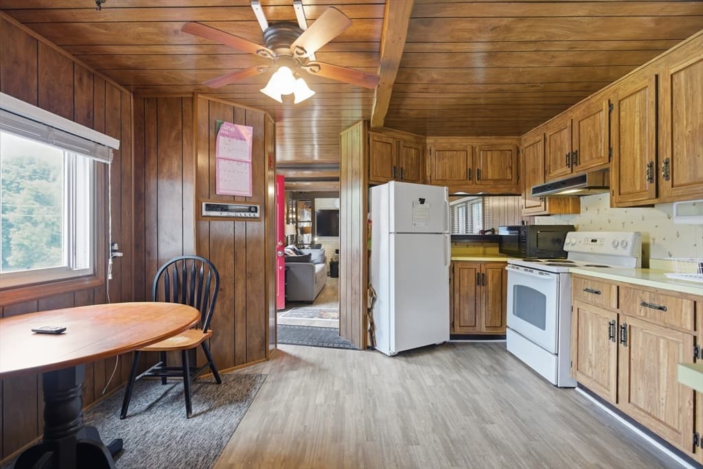 8 Donahue Lane, Grafton MA 01536 photo 14