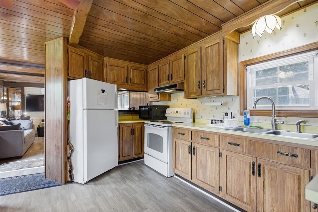 8 Donahue Lane, Grafton MA 01536 photo 15