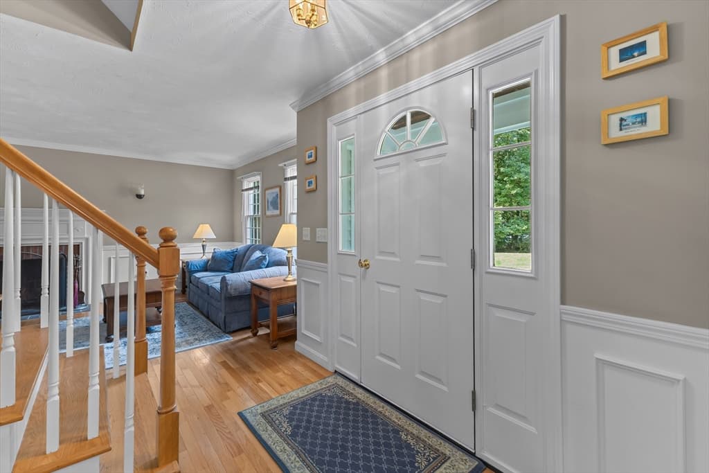 10 Shirley Street, Pepperell MA 01463 photo 4