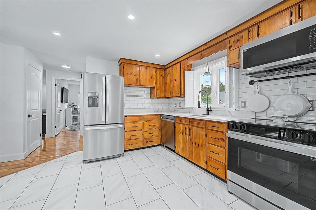 26 Westside Ave, North Attleboro MA 02760 photo 13