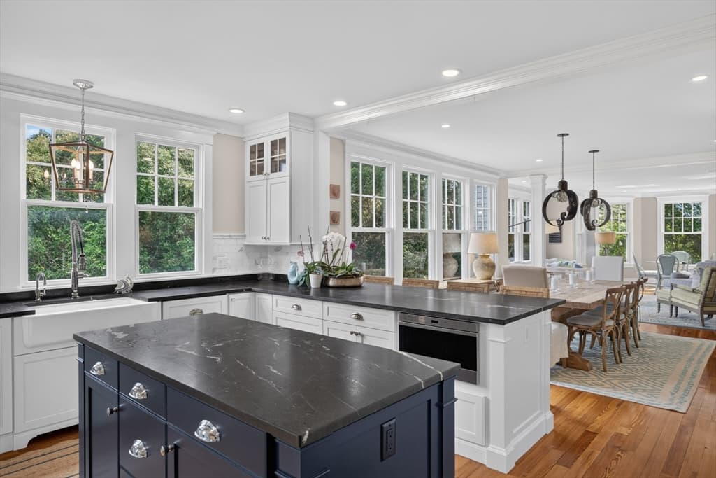 129 Racing Beach Ave, Falmouth MA 02540 photo 6