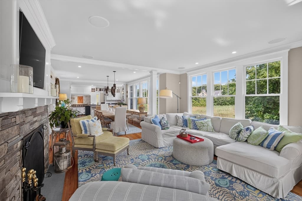 129 Racing Beach Ave, Falmouth MA 02540 photo 12