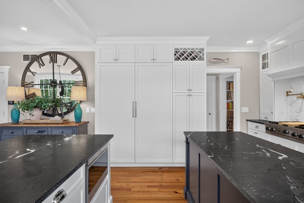 129 Racing Beach Ave, Falmouth MA 02540 photo 9