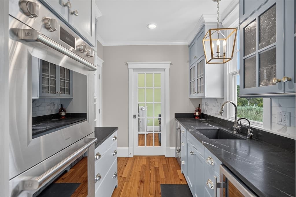 129 Racing Beach Ave, Falmouth MA 02540 photo 10