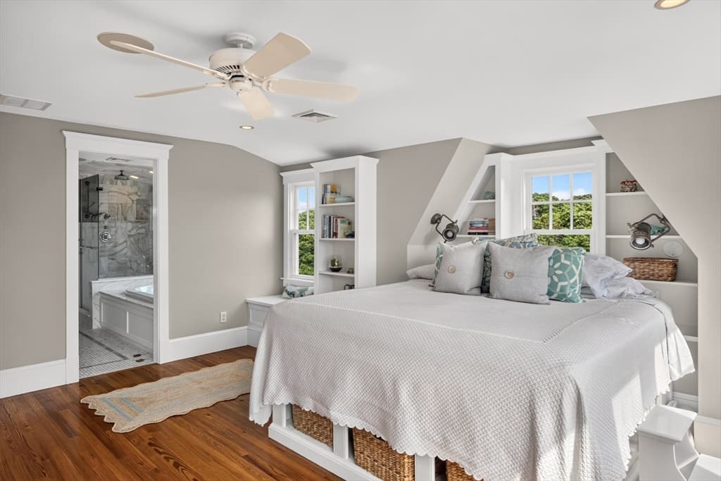 129 Racing Beach Ave, Falmouth MA 02540 photo 29