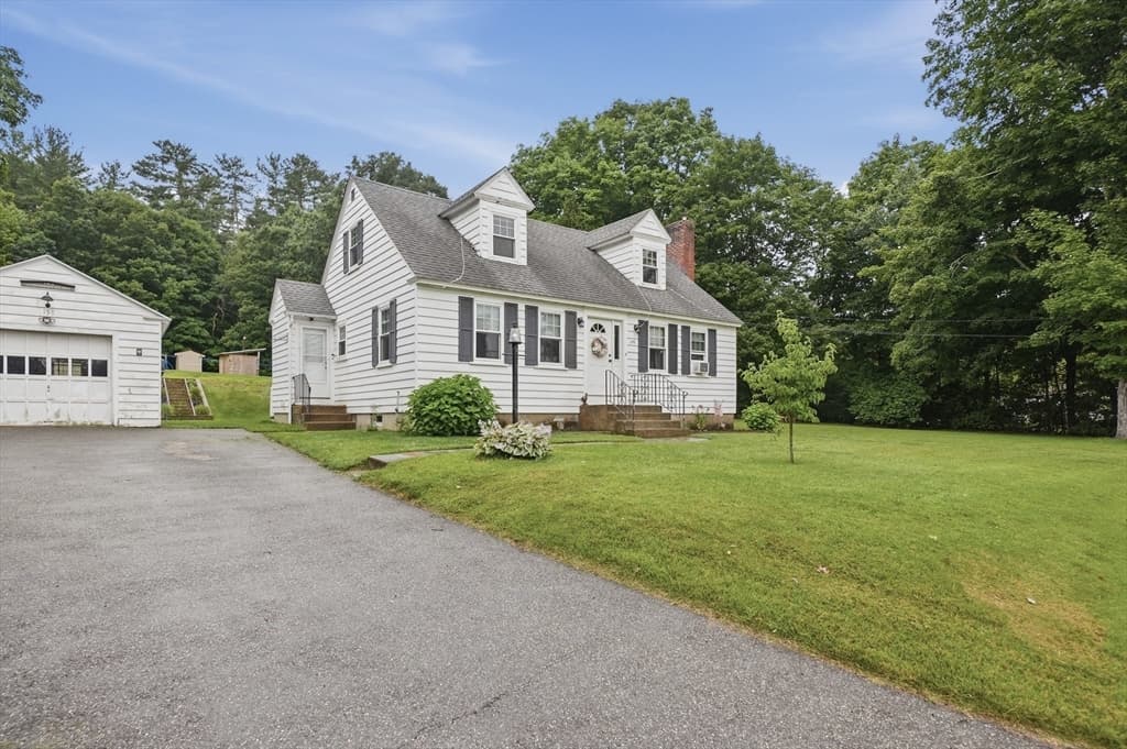 158 Oakham Road, Barre MA 01005 photo 2