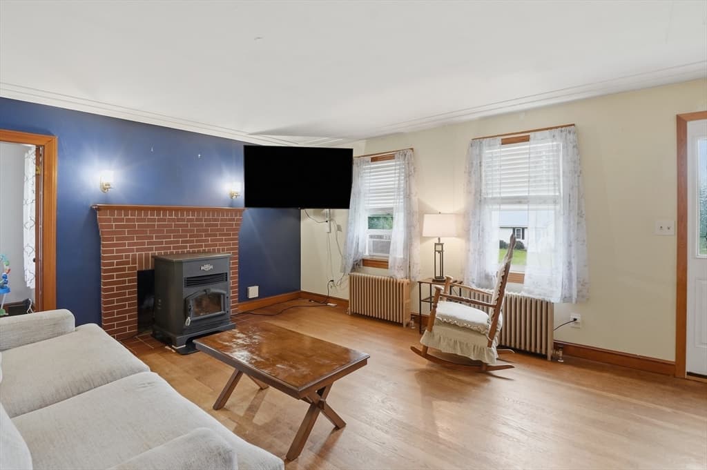 158 Oakham Road, Barre MA 01005 photo 4