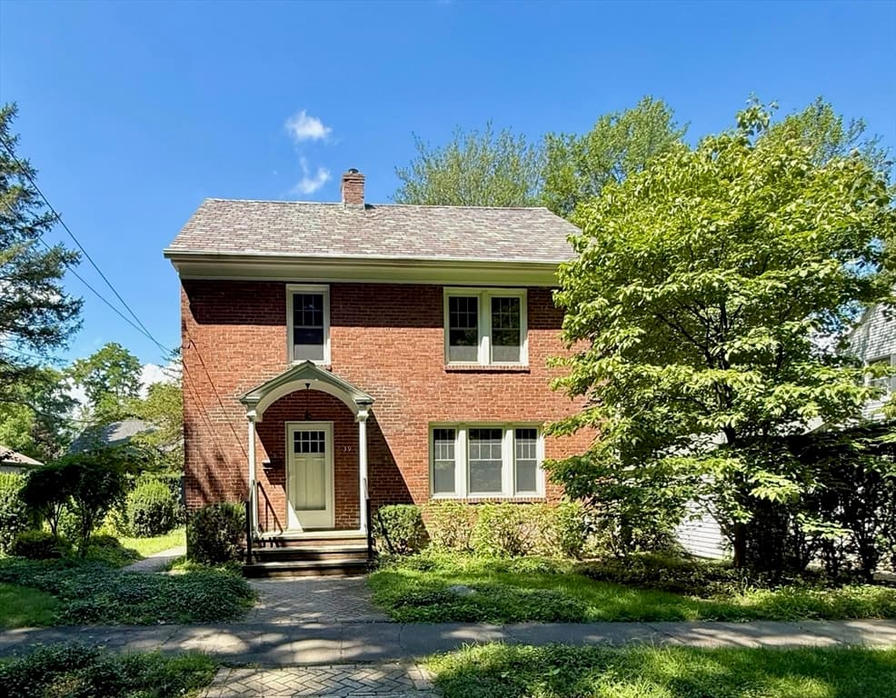 39 Hillside Rd, Northampton MA 01060
