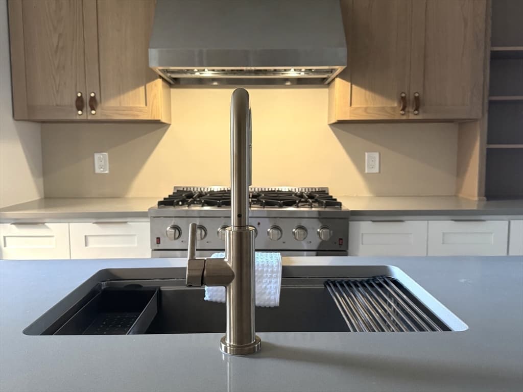 Condominium at 122 West Seventh St, Boston MA 02127, Boston, photo 35 of 35