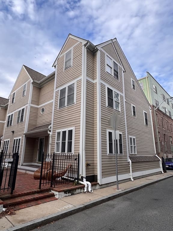 122 West Seventh St, Boston MA 02127 photo 21