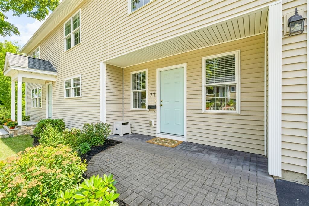 71 Hillcrest Road, Marlborough MA 01752 photo 2