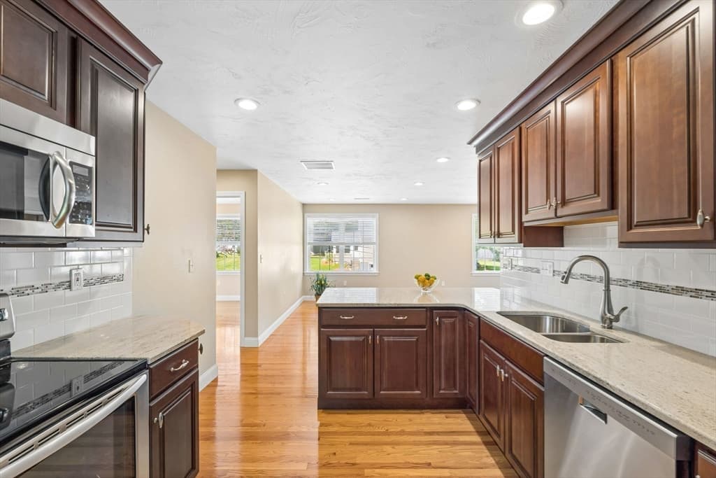 71 Hillcrest Road, Marlborough MA 01752 photo 9