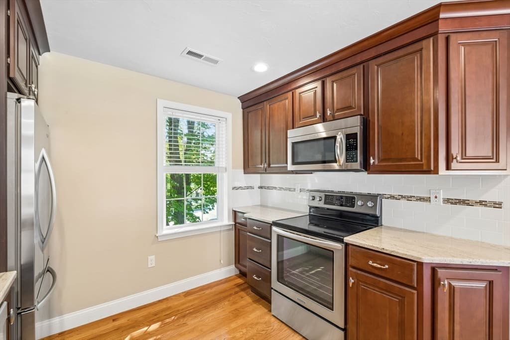 71 Hillcrest Road, Marlborough MA 01752 photo 8