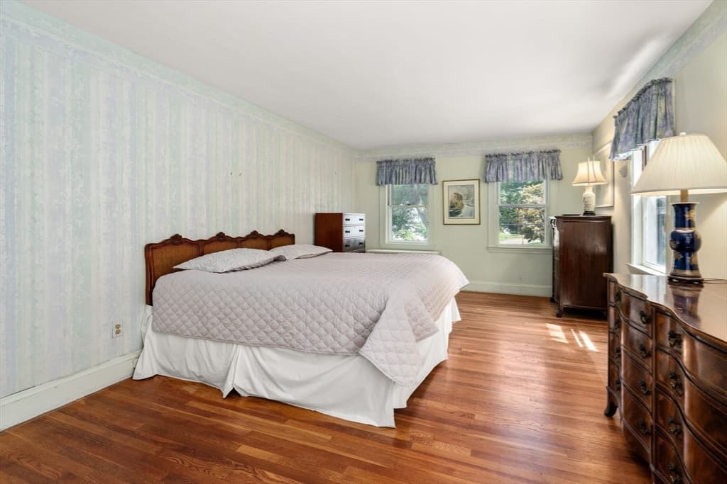 7 Grantland Rd, Wellesley MA 02481 photo 20