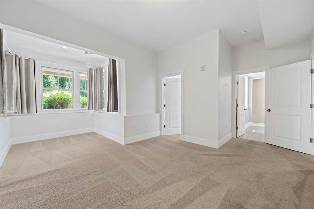 599 Washington St # 12, Pembroke MA 02359 photo 13