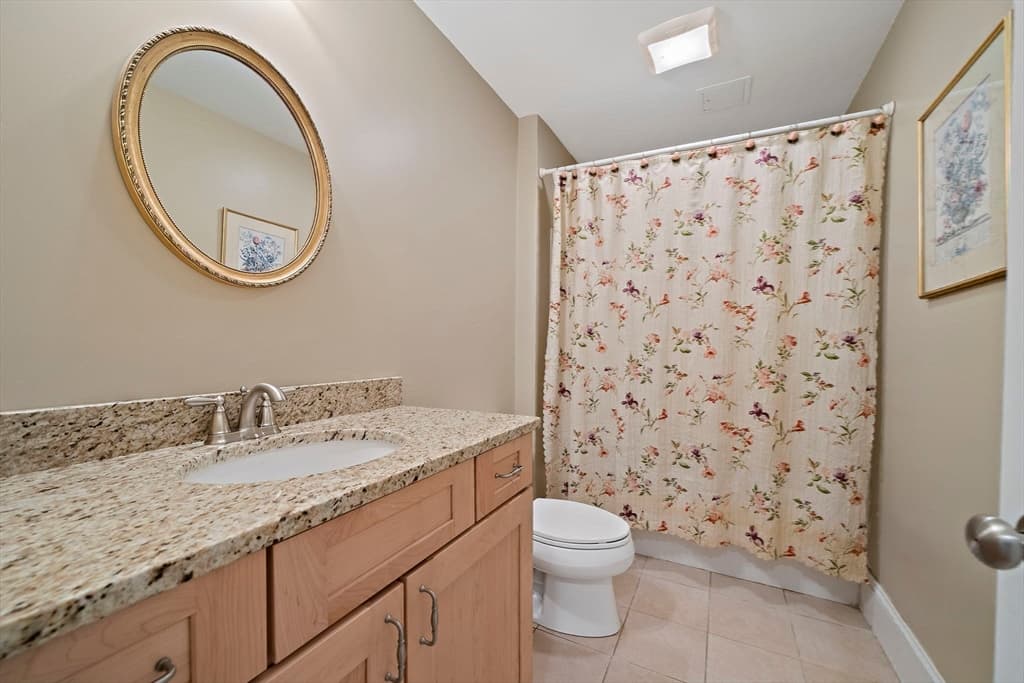 599 Washington St # 12, Pembroke MA 02359 photo 17