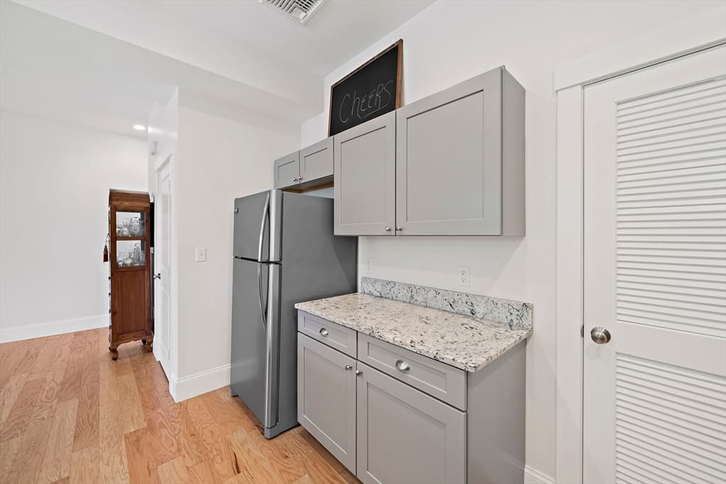 599 Washington St # 12, Pembroke MA 02359 photo 7