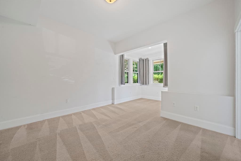 599 Washington St # 12, Pembroke MA 02359 photo 15