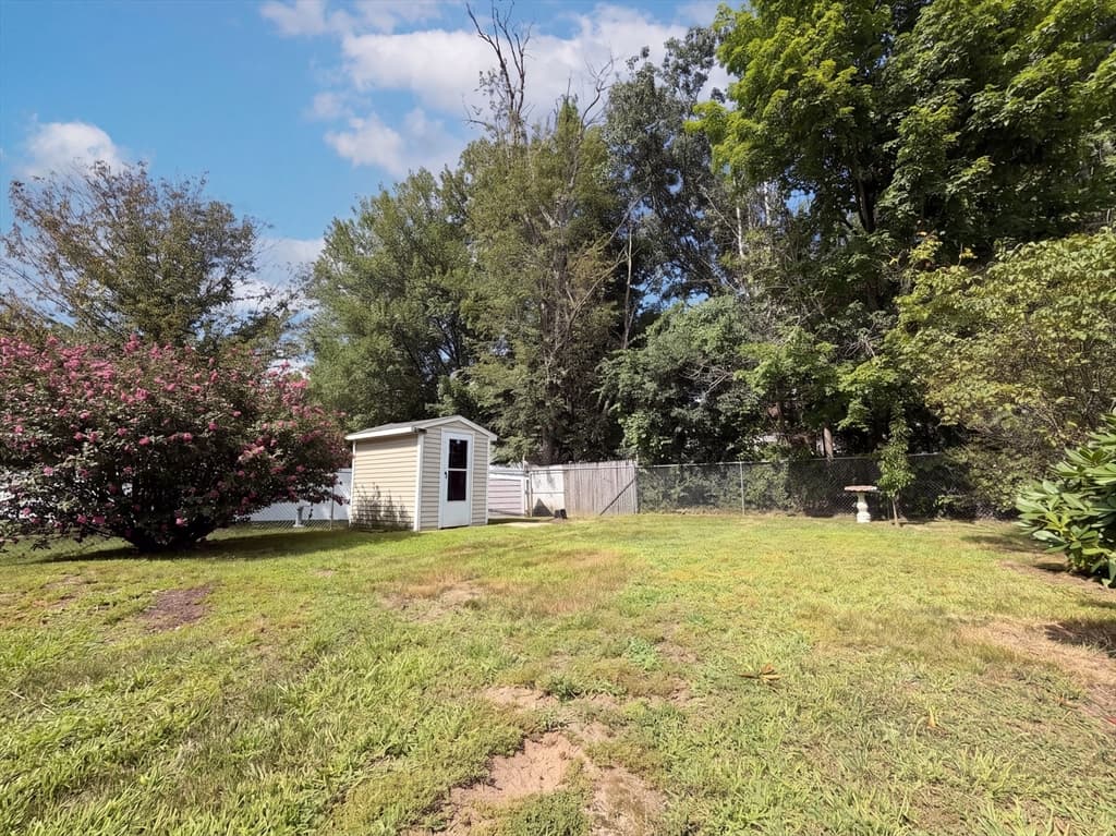 17 Monarch St, Lowell MA 01854 photo 17