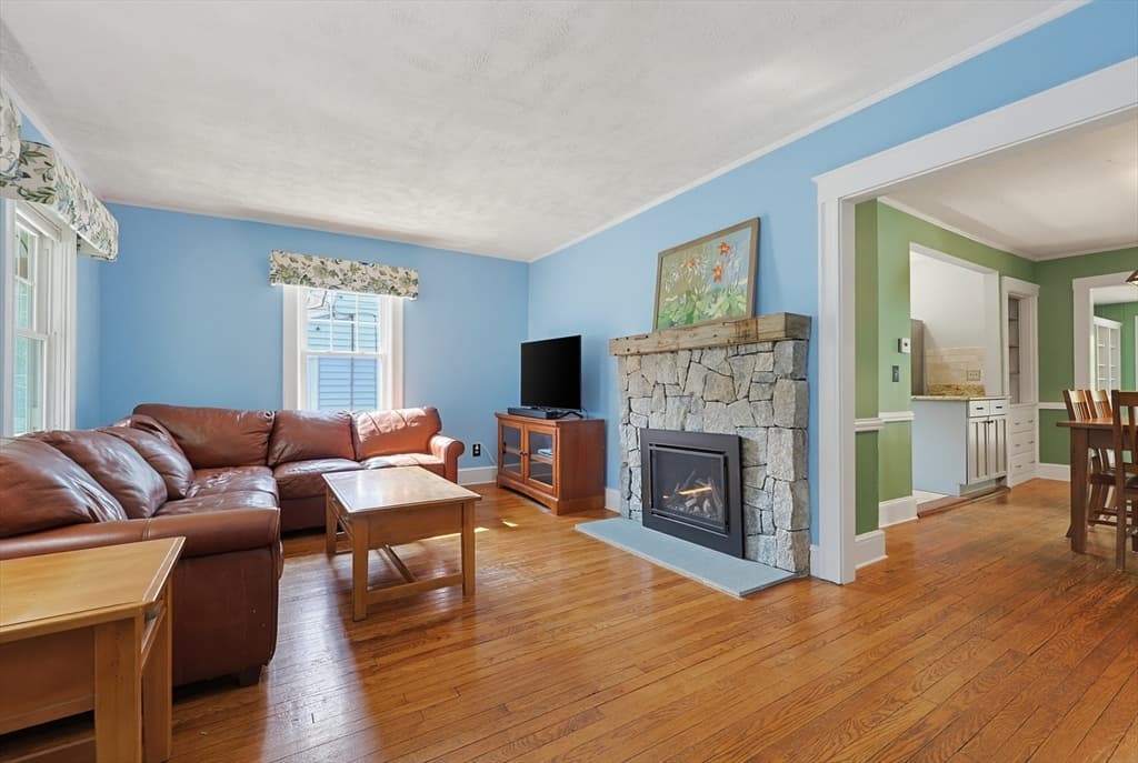57 Pine Cir, Weymouth MA 02190 photo 6
