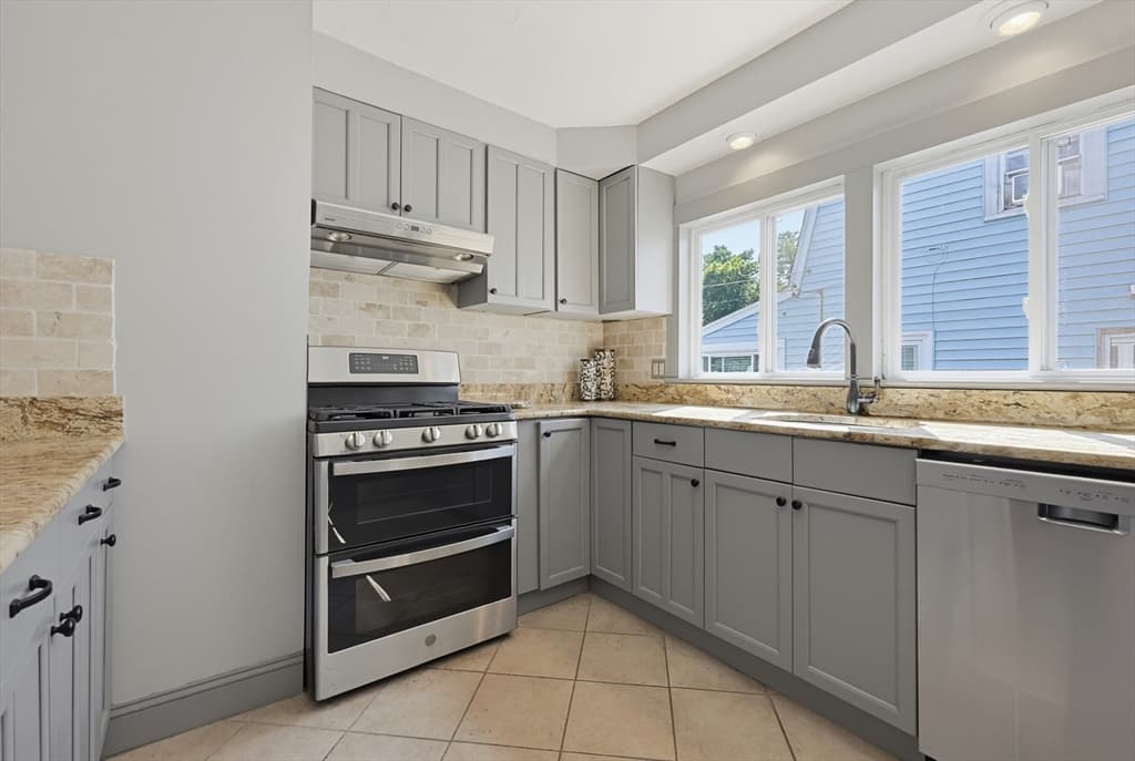57 Pine Cir, Weymouth MA 02190 photo 14