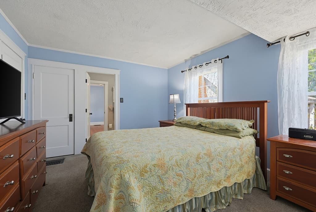 57 Pine Cir, Weymouth MA 02190 photo 19