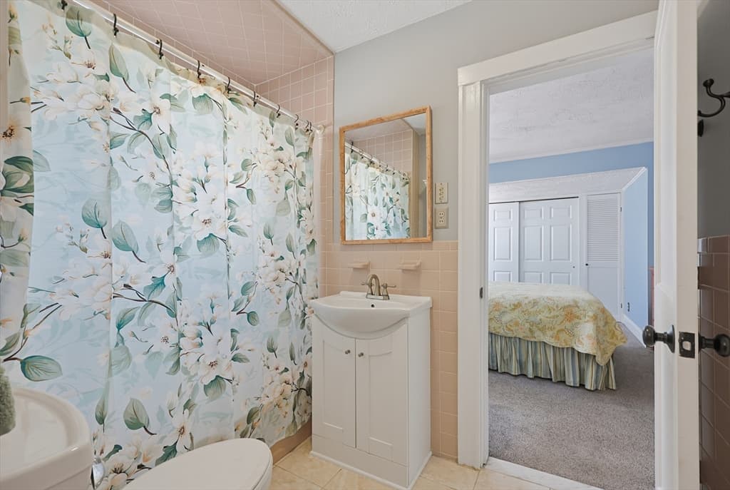 57 Pine Cir, Weymouth MA 02190 photo 29