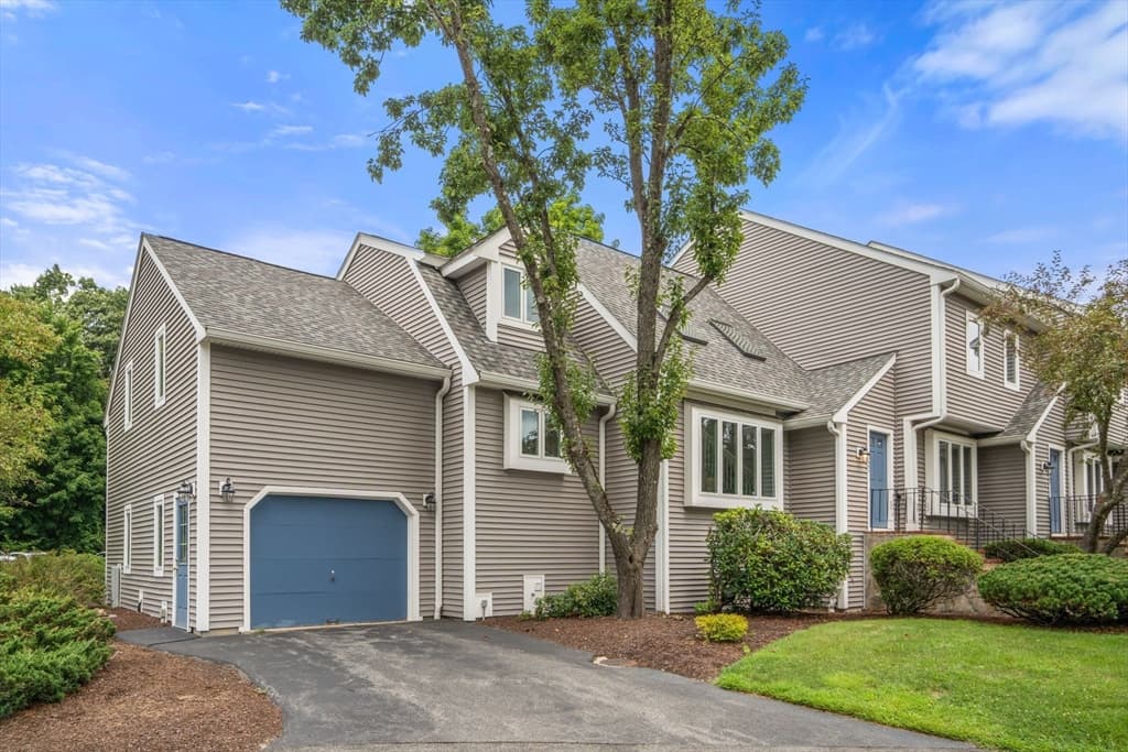 21 Indian Cove Way # 21, Easton MA 02334
