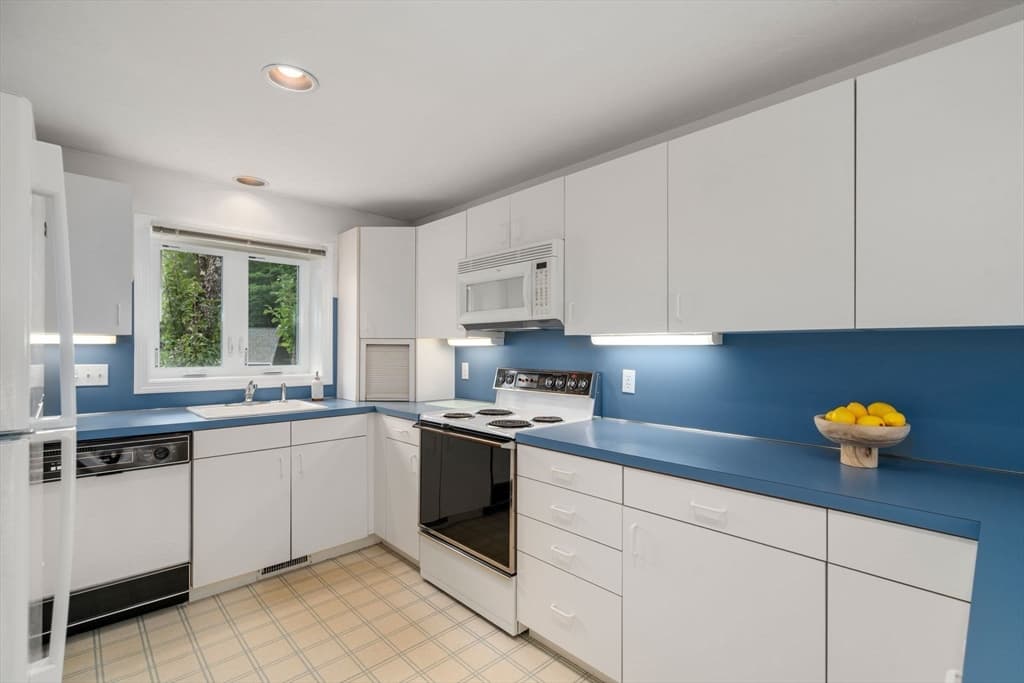 21 Indian Cove Way # 21, Easton MA 02334 photo 8